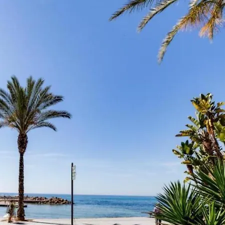 Amalia On The شقة *